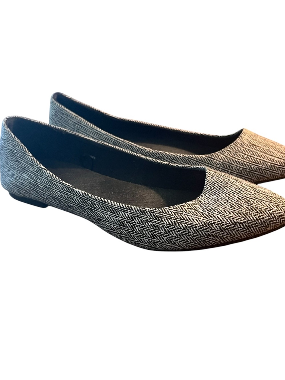 GAP Pointed Herringbone Pattern Women's Flats - Black & White